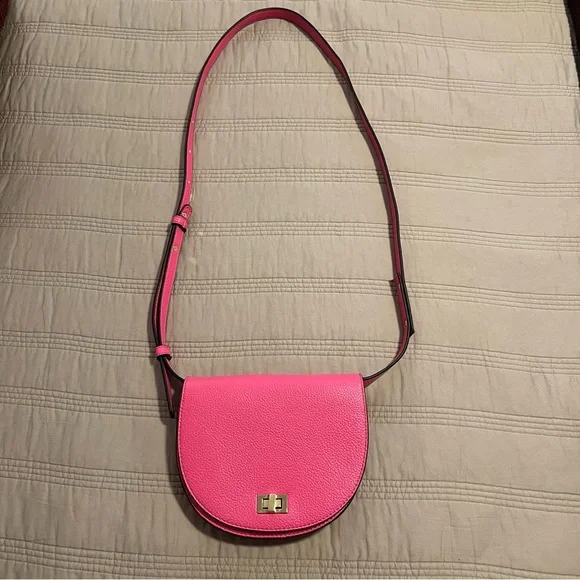 Steve Madden Vibrant Pink Crossbody Bag - Picture 4 of 6